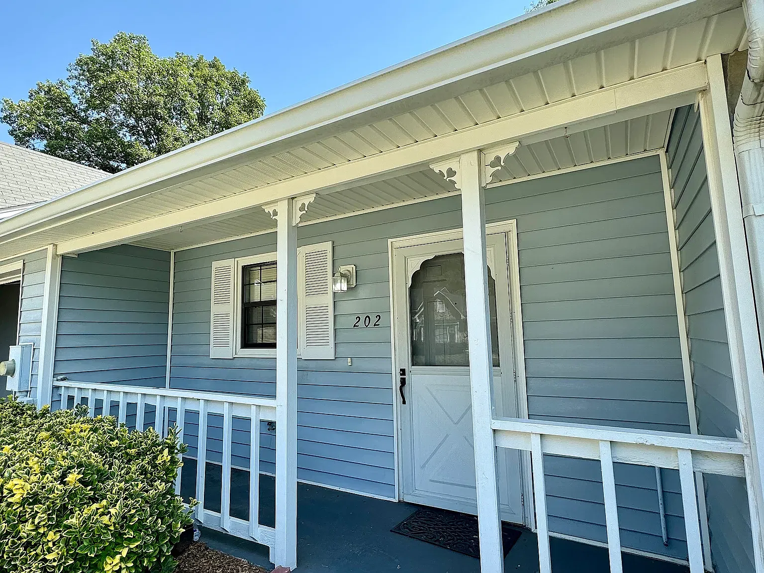 3 bed, 1500 sqft, $1,600 — Photo 2