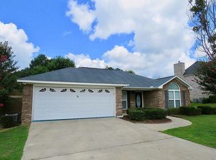 15 Courtney Cir, Fort Mitchell, AL 36856