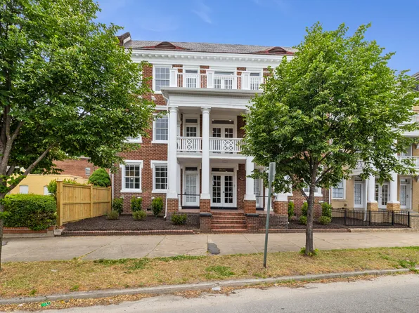 806 N Arthur Ashe Blvd, Richmond, VA