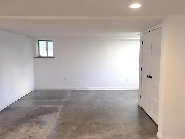 What the living room looks like unfurnished.