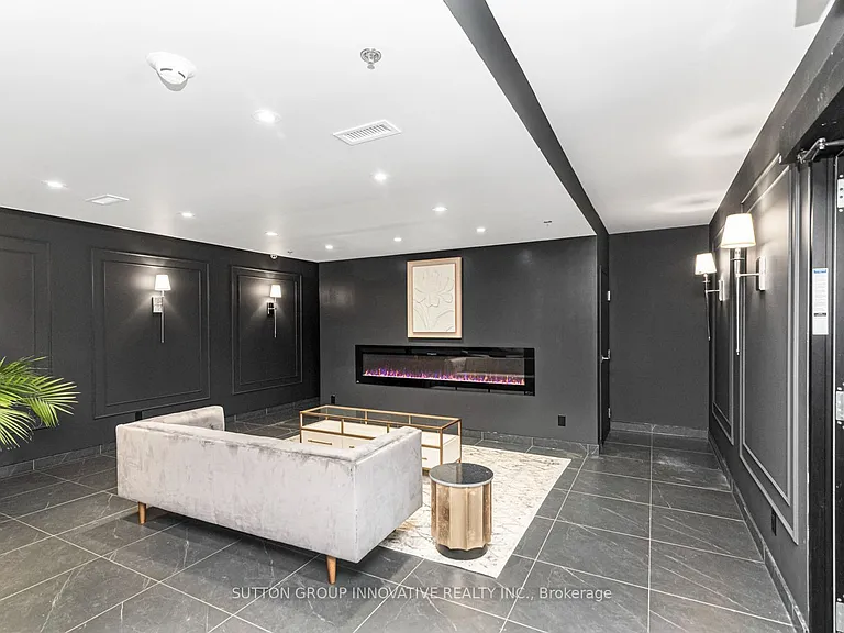 153 Wilson St W #105 — Photo 6