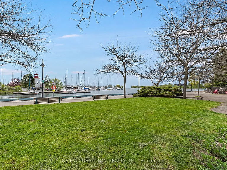 2261 Lake Shore Blvd W #1012 — Photo 35
