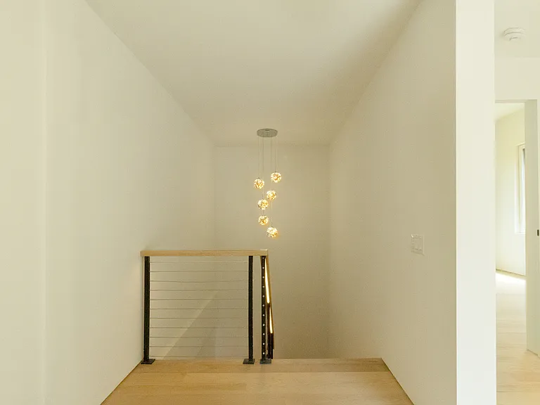 205 E Hyerdale Dr — Photo 30