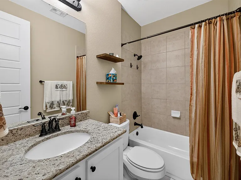4017 Benetton Way — Photo 8