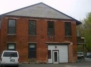 320 Riverside Dr STE 7, Northampton, MA 01062