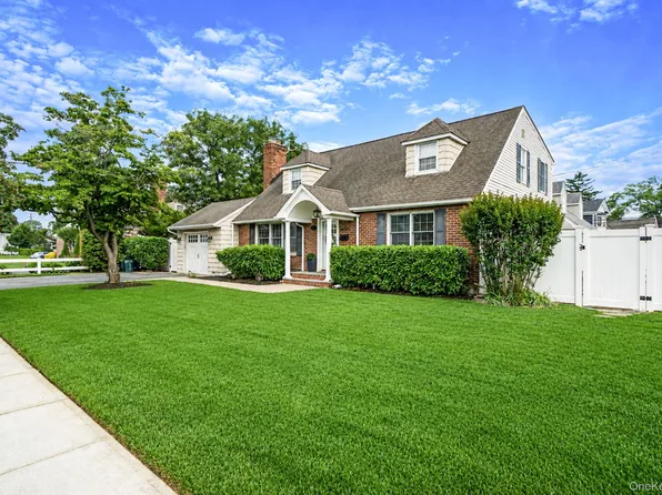 3438 Ella Road, Wantagh, NY 11793