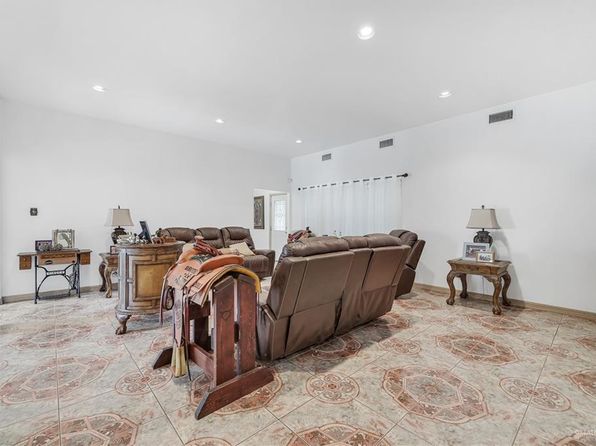 1069 E Alpha St, Roma, TX 78584