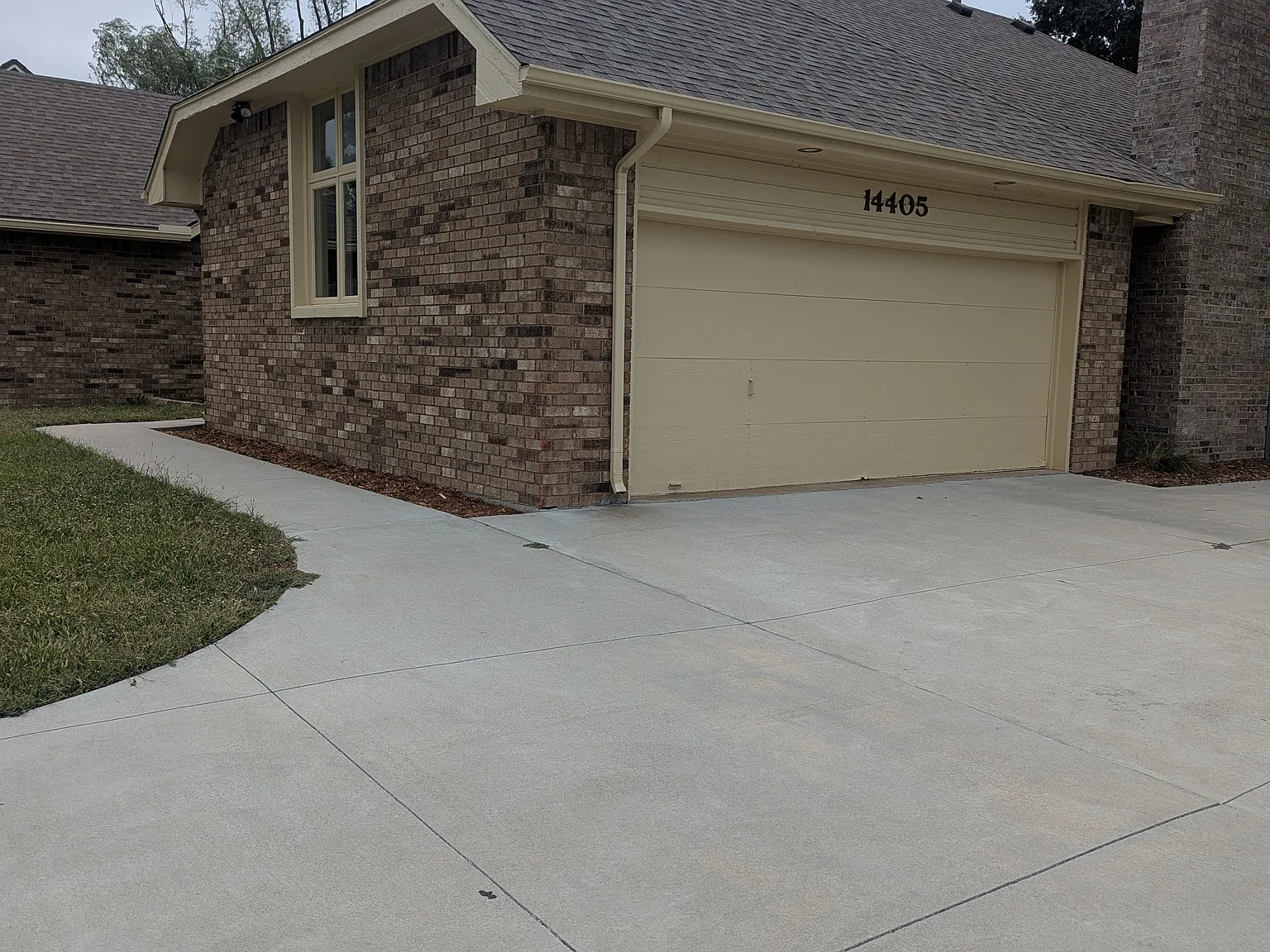3 bed, 1904 sqft, $1,800 — Photo 2