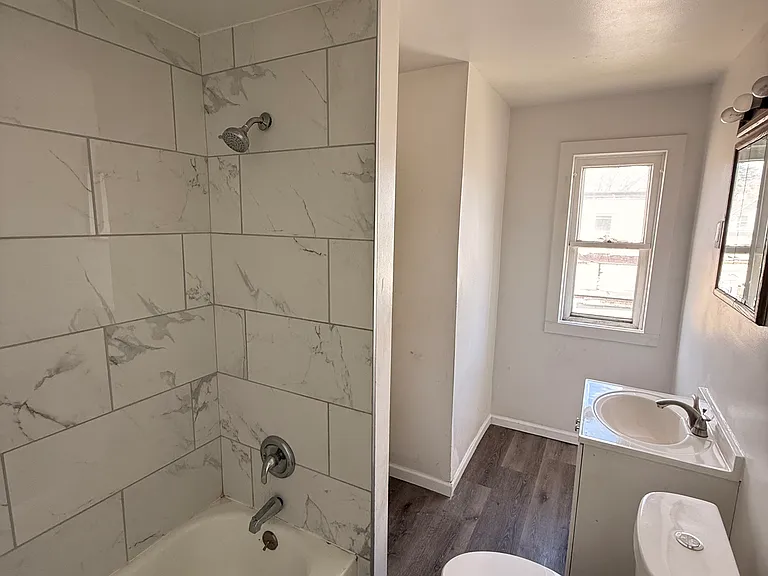 4513 20th Ave #2 — Photo 3