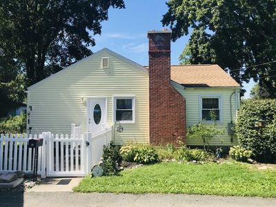 19 Landers St, South Hadley, MA, 01075
