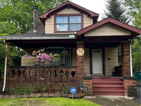 16112 Raymond St, Maple Heights, OH 44137