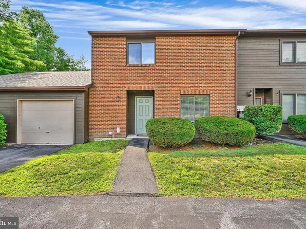 1702 Village Rd, Orwigsburg, PA 17961
