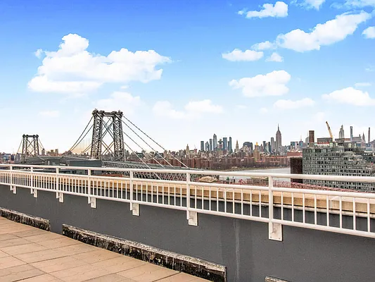 Rented by Re/Max In The City | media 16