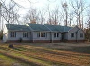10014 Colemans Lake Rd, Ford, VA 23850