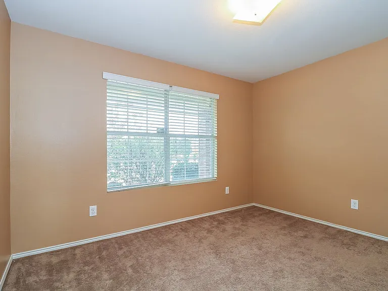 10001 Chrysalis Dr — Photo 13