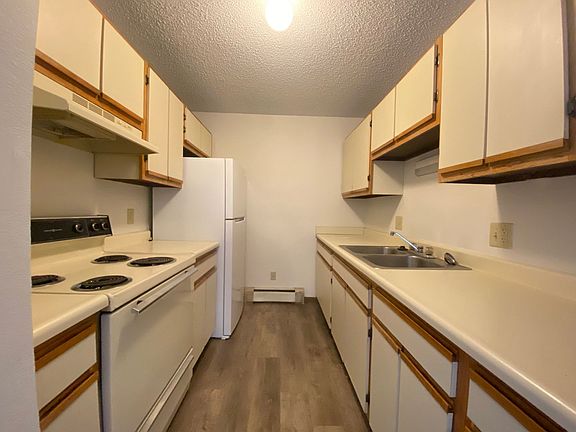 5th image of 624 S Gilbert St APT 7