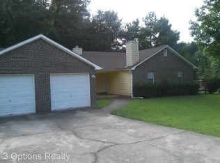 5864 Summerglenn Ln, Atlanta, GA 30349