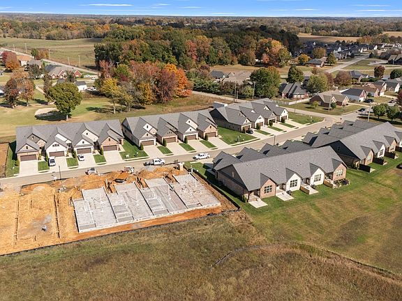 4th image of 563 W Foxrun Lot 26