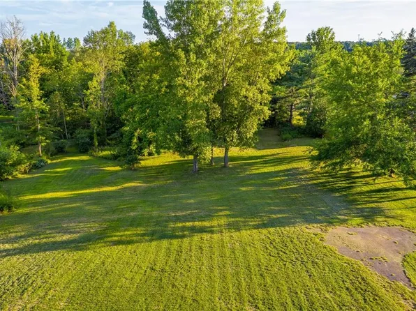 1740 W Genesee Rd, Baldwinsville, NY 13027
