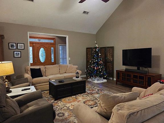 5th image of 324 Grantham Dr
