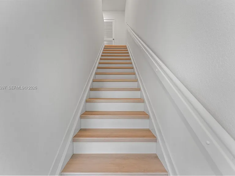 336 NW 8th Ct — Photo 18