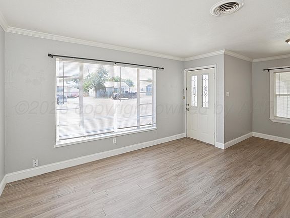 5th image of 4613 S Lipscomb St