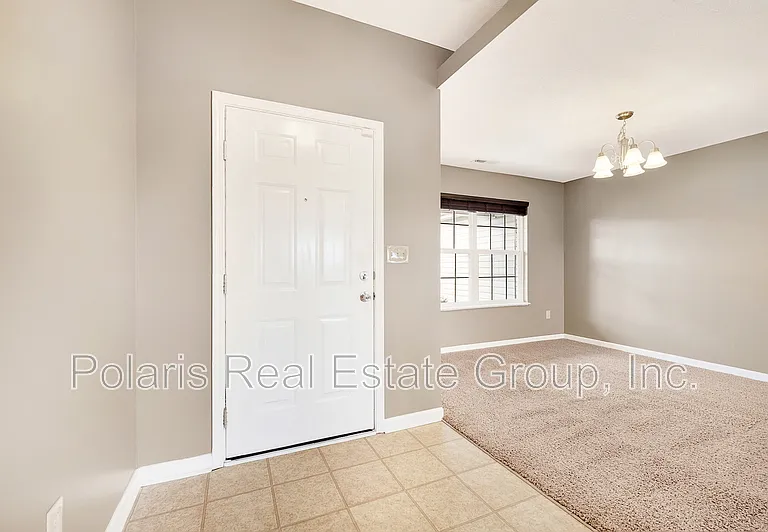 872 Cherry Tree Ln — Photo 2