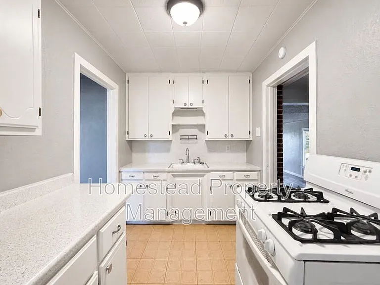 205 N Key Blvd — Photo 3