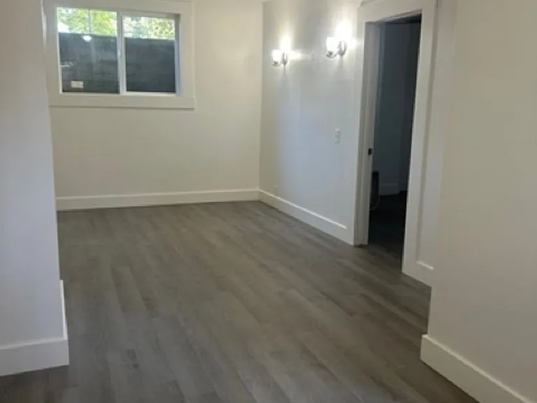 2623 E Boone Ave — Photo 11