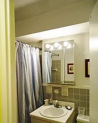 Rented by R New York