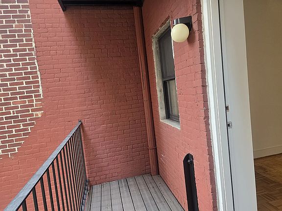 2nd image of 302 W 76th St APT 4D