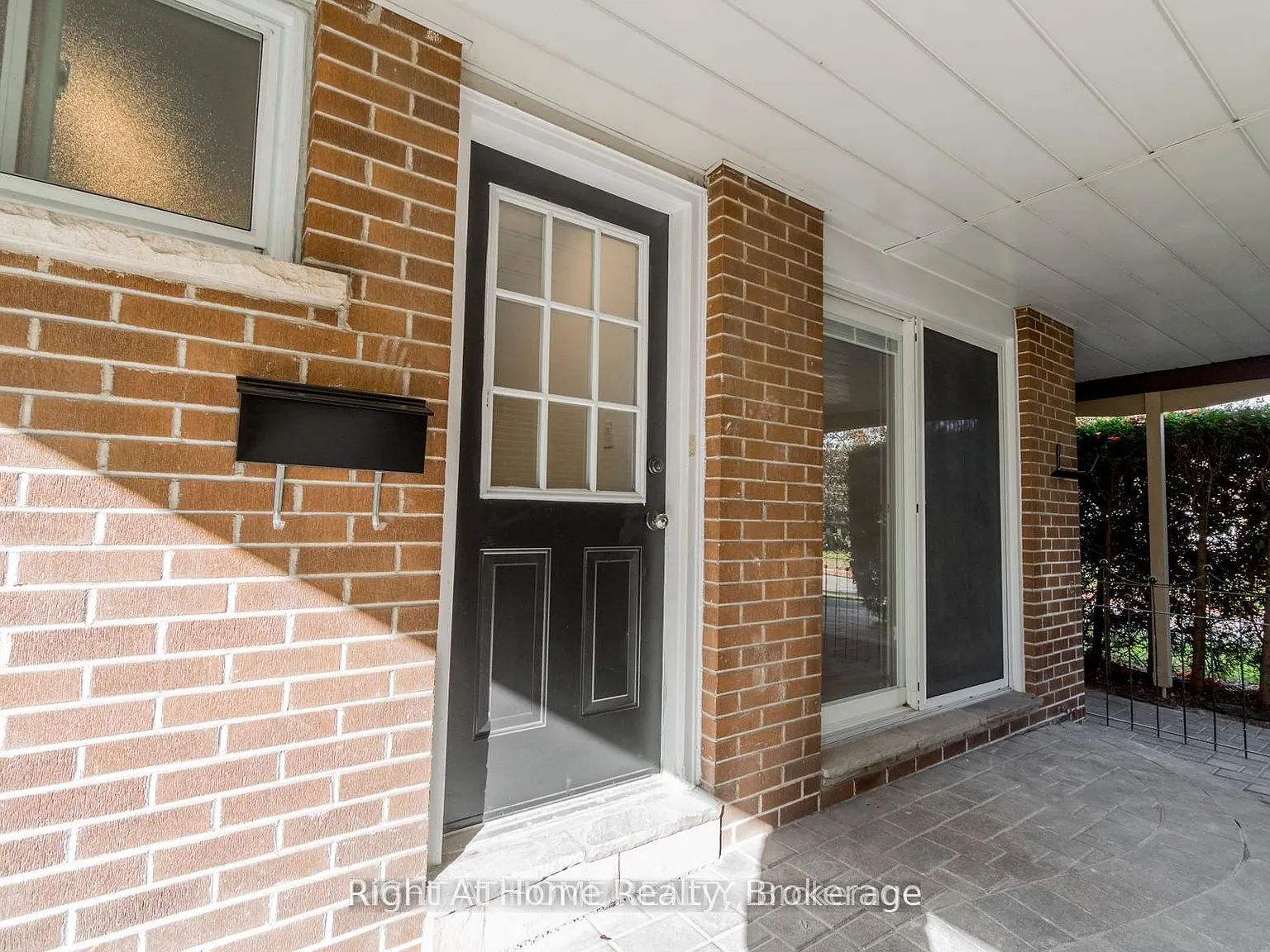 2 bed, $1,850 — Photo 3