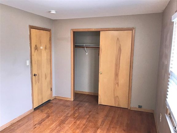5th image of 317 Olive St