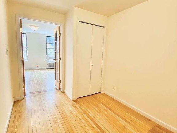 5th image of 113 Saint Marks Pl APT 3W