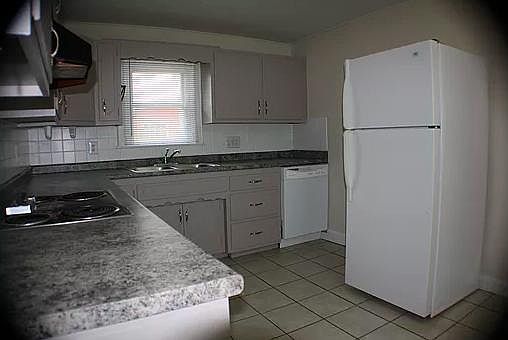 2nd image of 2205 N Glenwood Ave