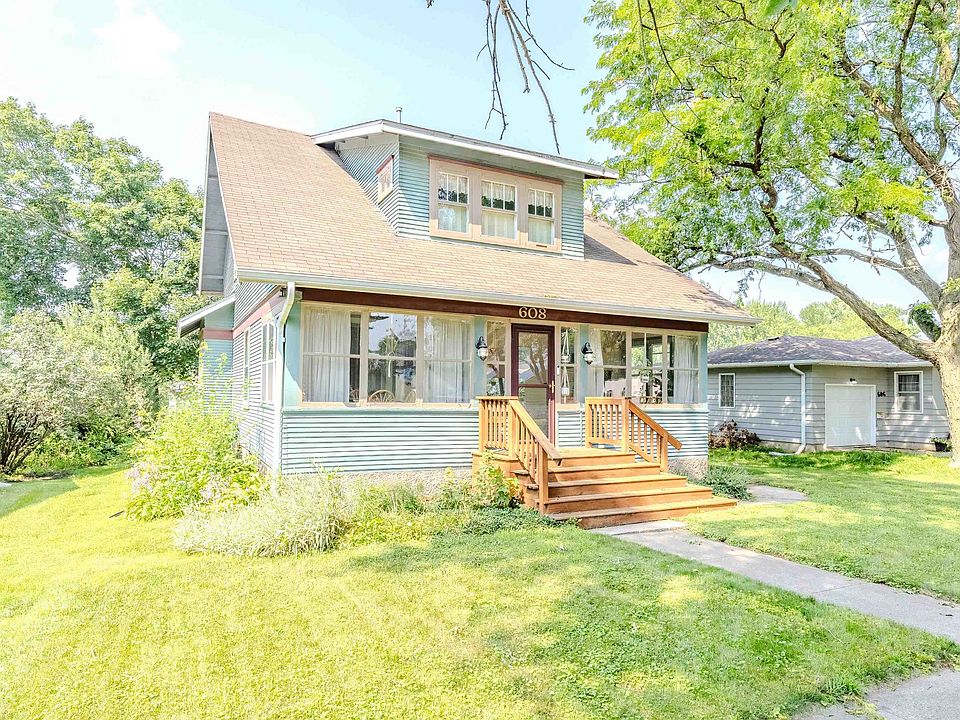 1st image of 608 20th St