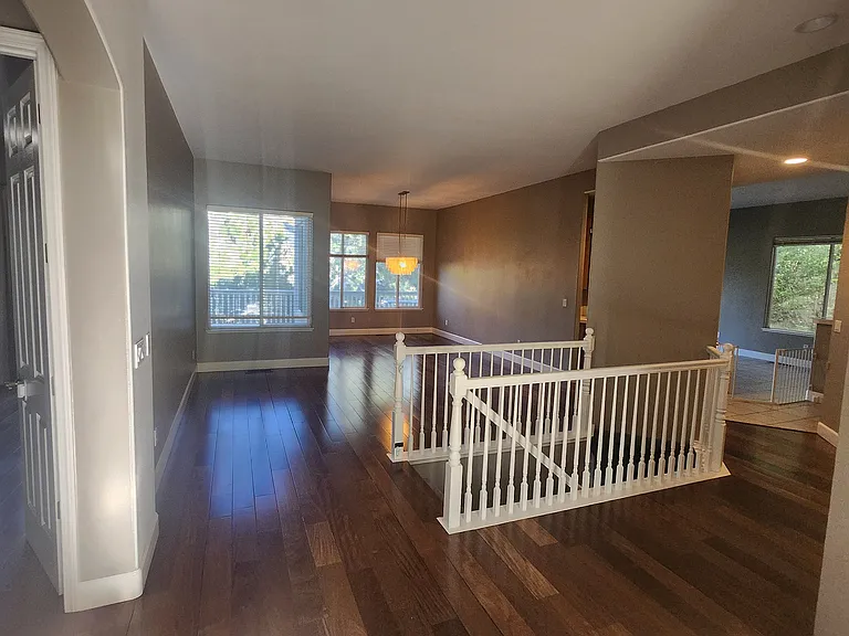 1921 Quail Creek Ct — Photo 5