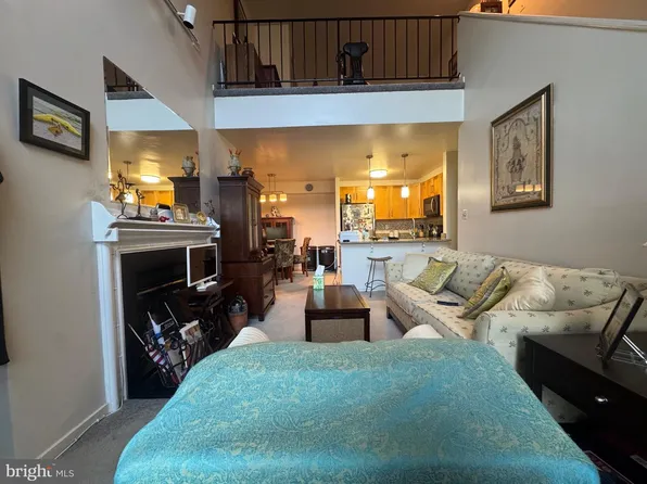 10122 Hellingly Pl #293, Montgomery Village, MD 20886