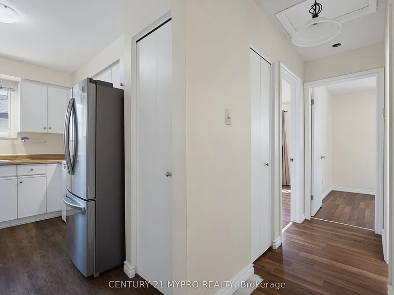 143 Ardsley Cres — Photo 13