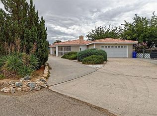 19135 Red Feather Rd, Apple Valley, CA 92307