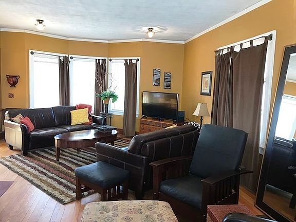 3rd image of 1603 Camp Ave