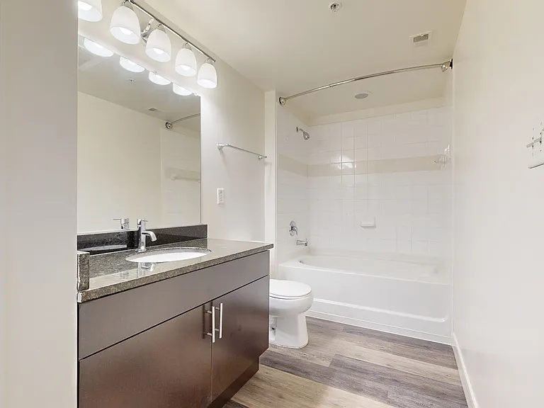 1301 Thomas Circle — Photo 117