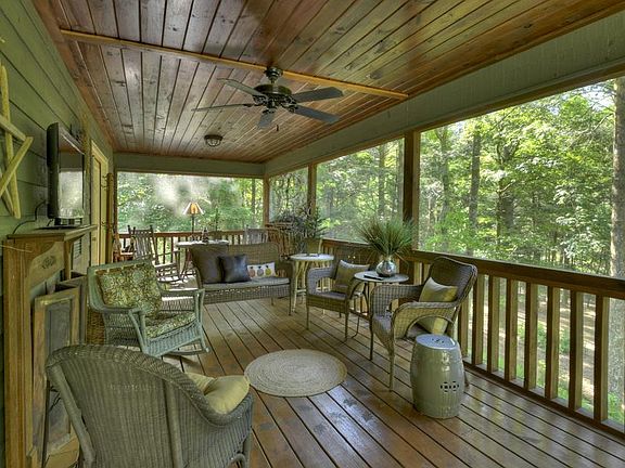 4th image of 730 Pocaset Dr