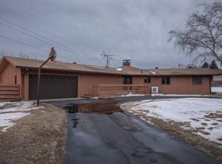 N2402 Briarwood Ave, La Crosse, WI 54601