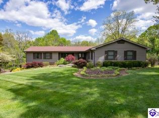 617 Foxfire Rd, Elizabethtown, KY 42701