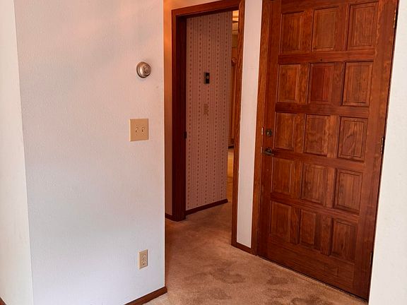 5th image of 2501 26th Ave S APT 21