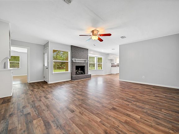 3rd image of 1618 Hamblen Rd