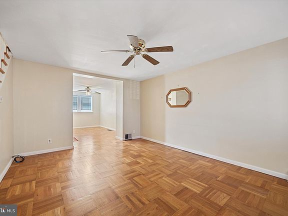 2nd image of 5861 Sylvester St