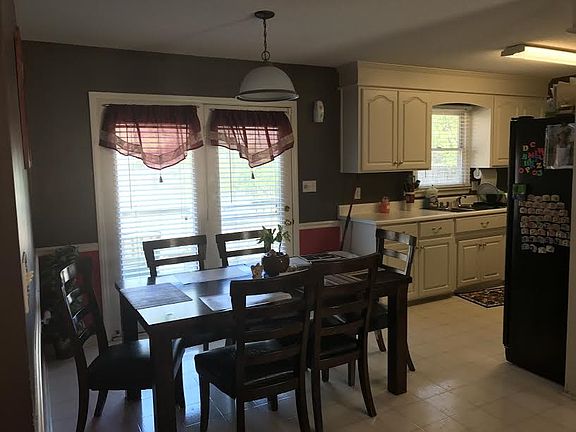 2nd image of 135 Loblolly Dr