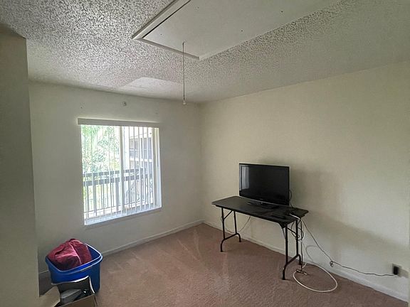 5th image of 6568 Chasewood Dr APT H